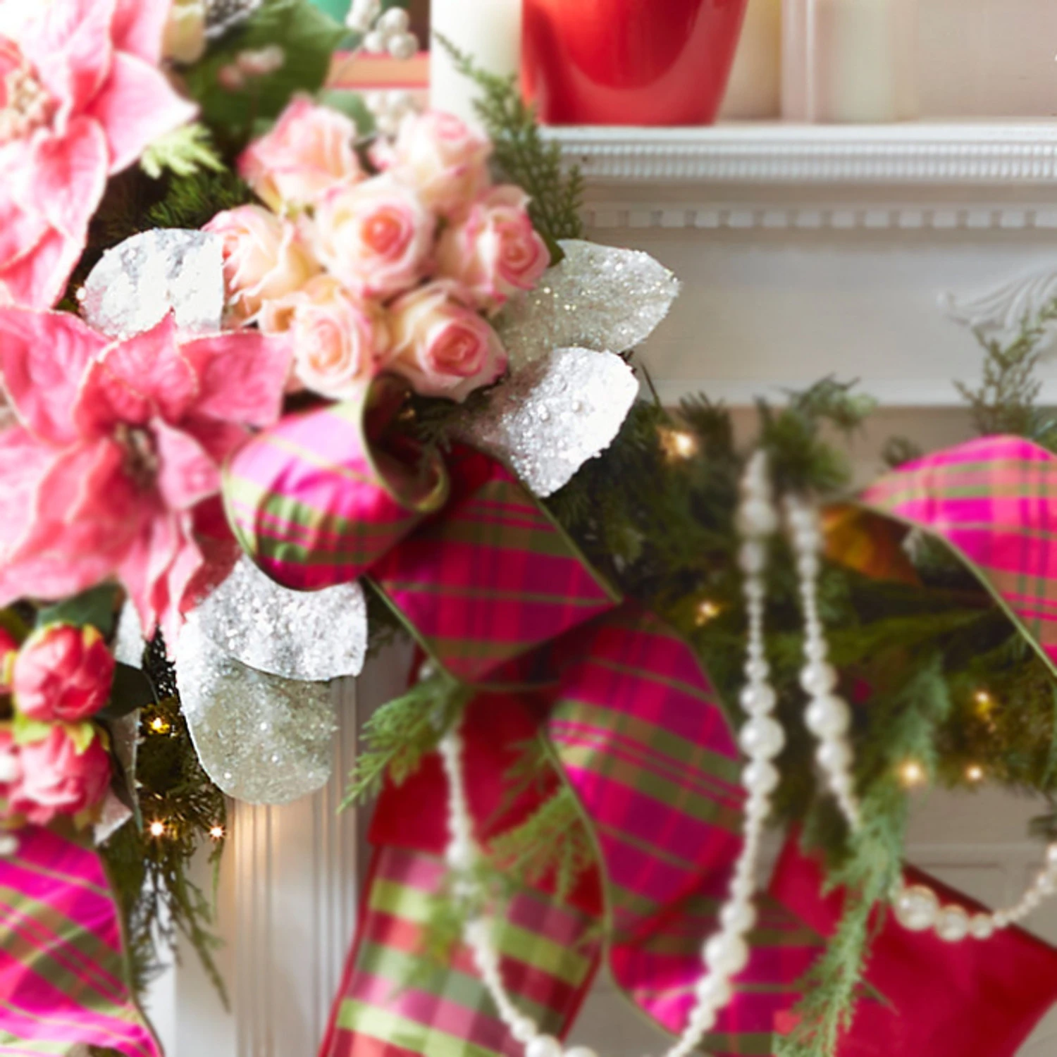 Raz 23" White Glitter Magnolia Leaf Christmas Tree Spray F4206774 3 Raz 23" White Glitter Magnolia Leaf Christmas Tree Spray F4206774